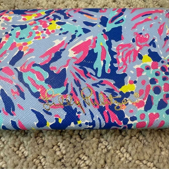 Lily Pulitzer Simply Chic Colorful Gold Lined Button Snap Sunglasses Case - Picture 3 of 10